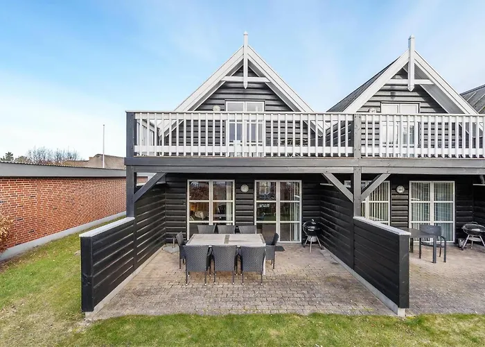 Two-bedroom In Holiday home Blavand